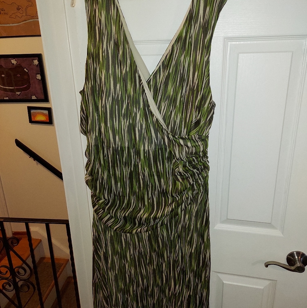 Sleeveless dress